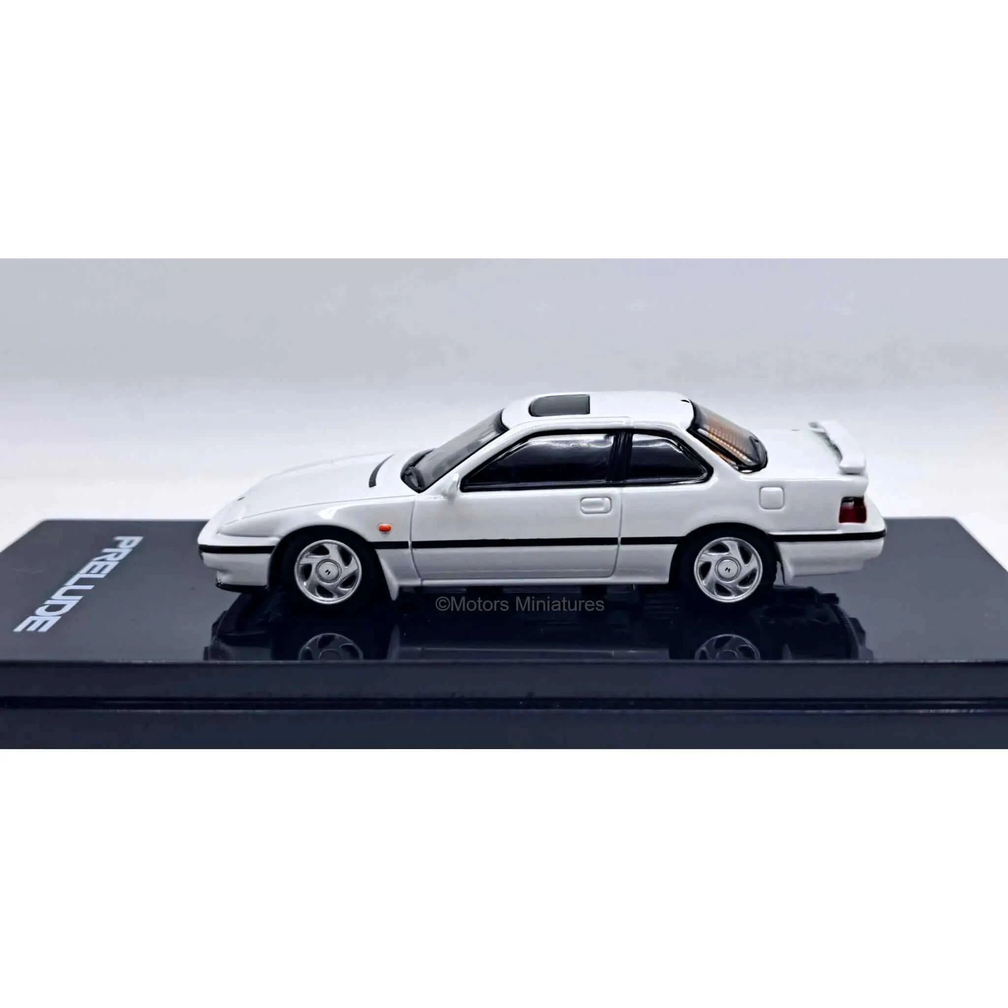 Voiture miniature Honda Prelude 2.0XX 4WS Hobby Japan 1/64 – Motors  Miniatures