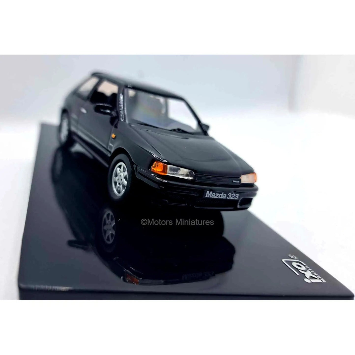 Mazda 323 GTX 1989 Black IXO Models 1/43 - CLC235
