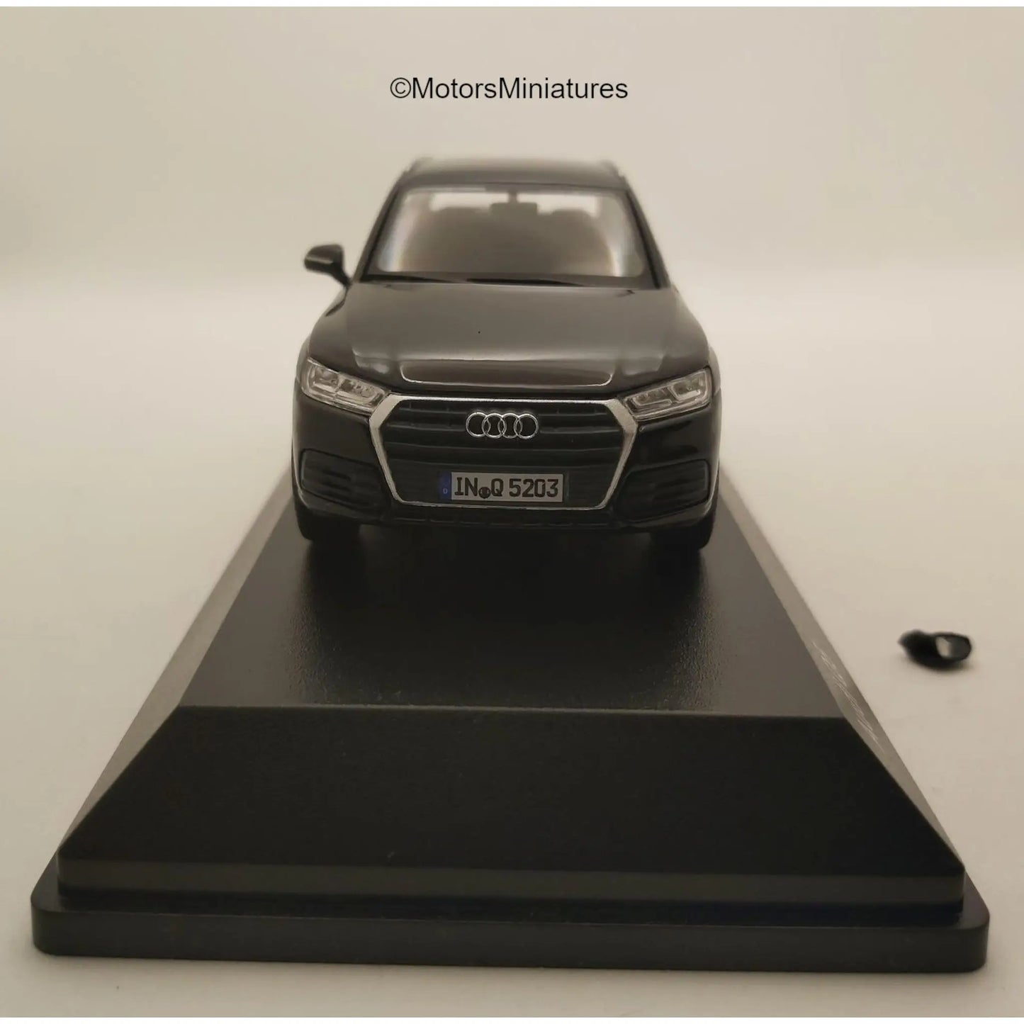 Audi Q5 noir 2017 iScale 1/43 | Motors Miniatures