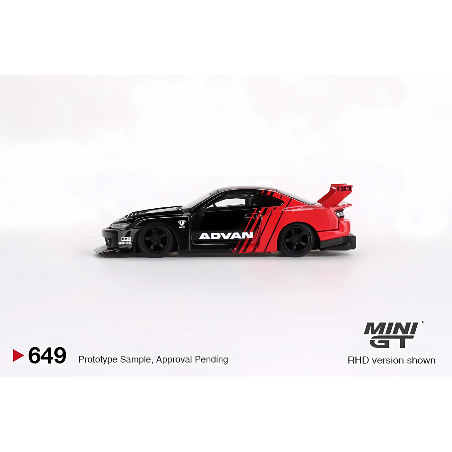 Nissan LB-Super Silhouette S15 Silvia ADVAN Mini GT 1/64