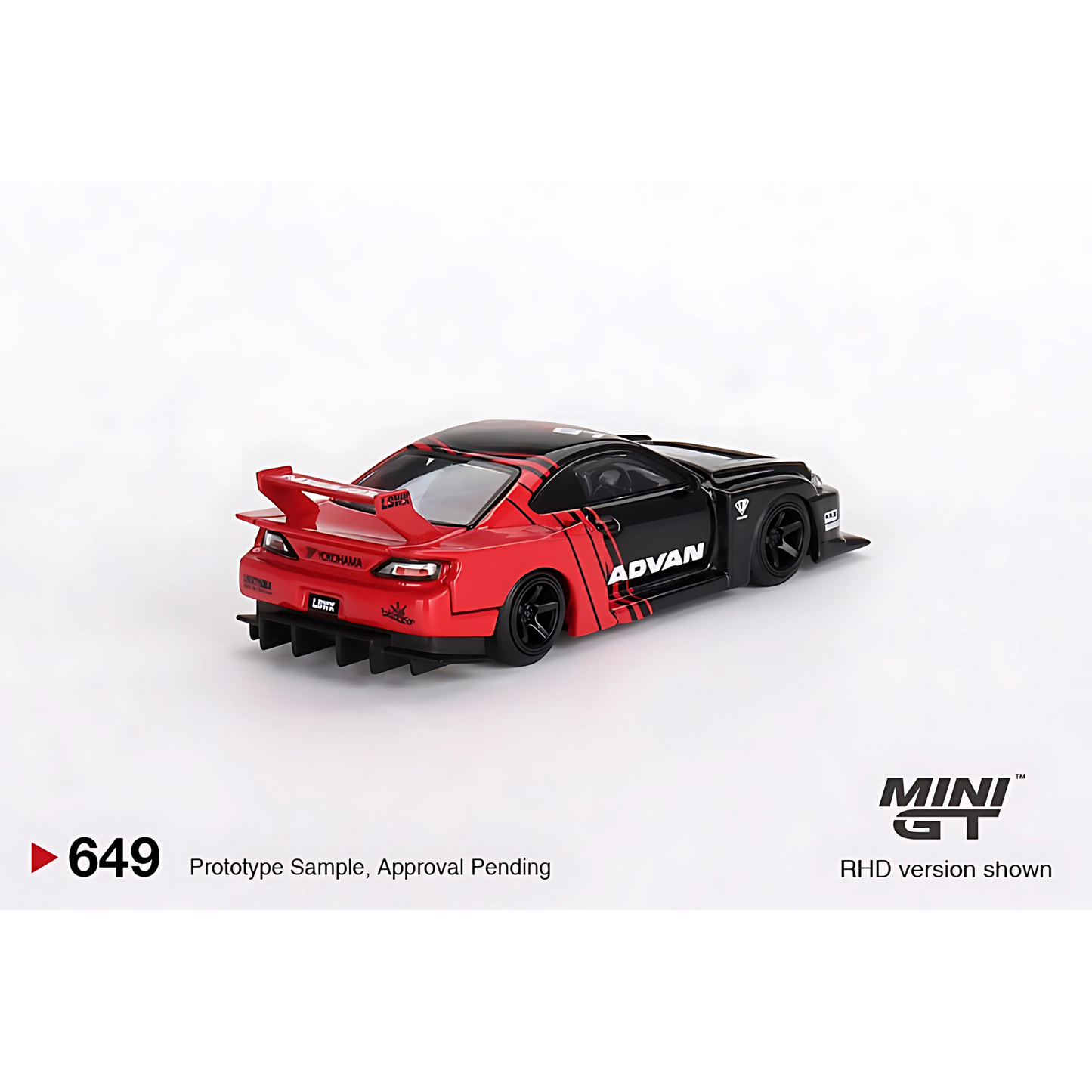 Nissan LB-Super Silhouette S15 Silvia ADVAN Mini GT 1/64