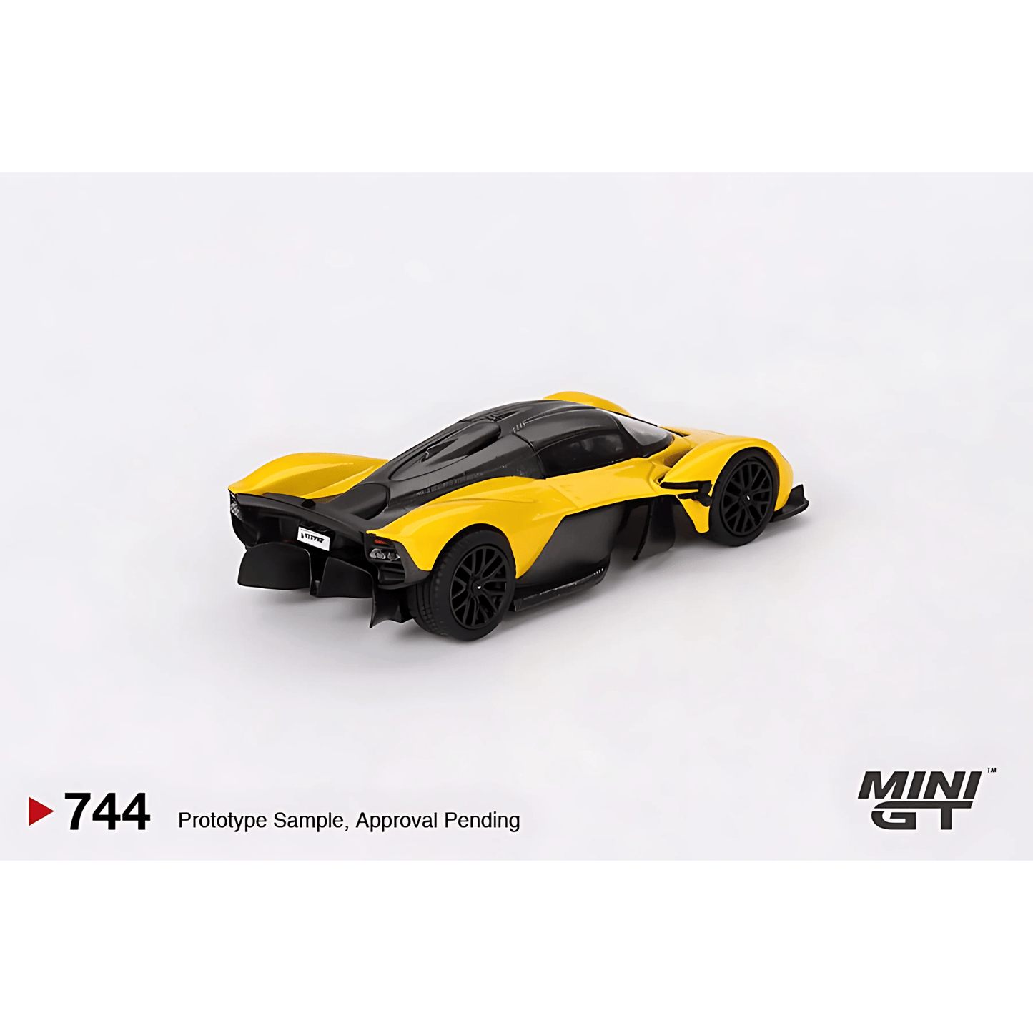 Aston Martin Valkyrie Sunburst Yellow LHD Mini GT 1/64 - MGT00744 - L