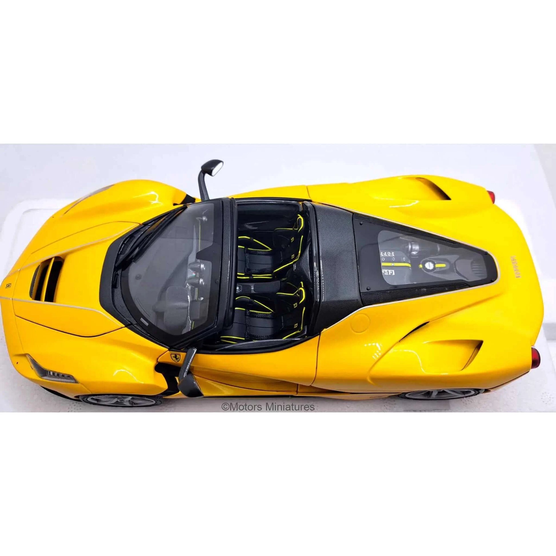 Ferrari Laferrari Aperta 2016 Giallo Tristrato BBR 1/18 | Motors Miniatures