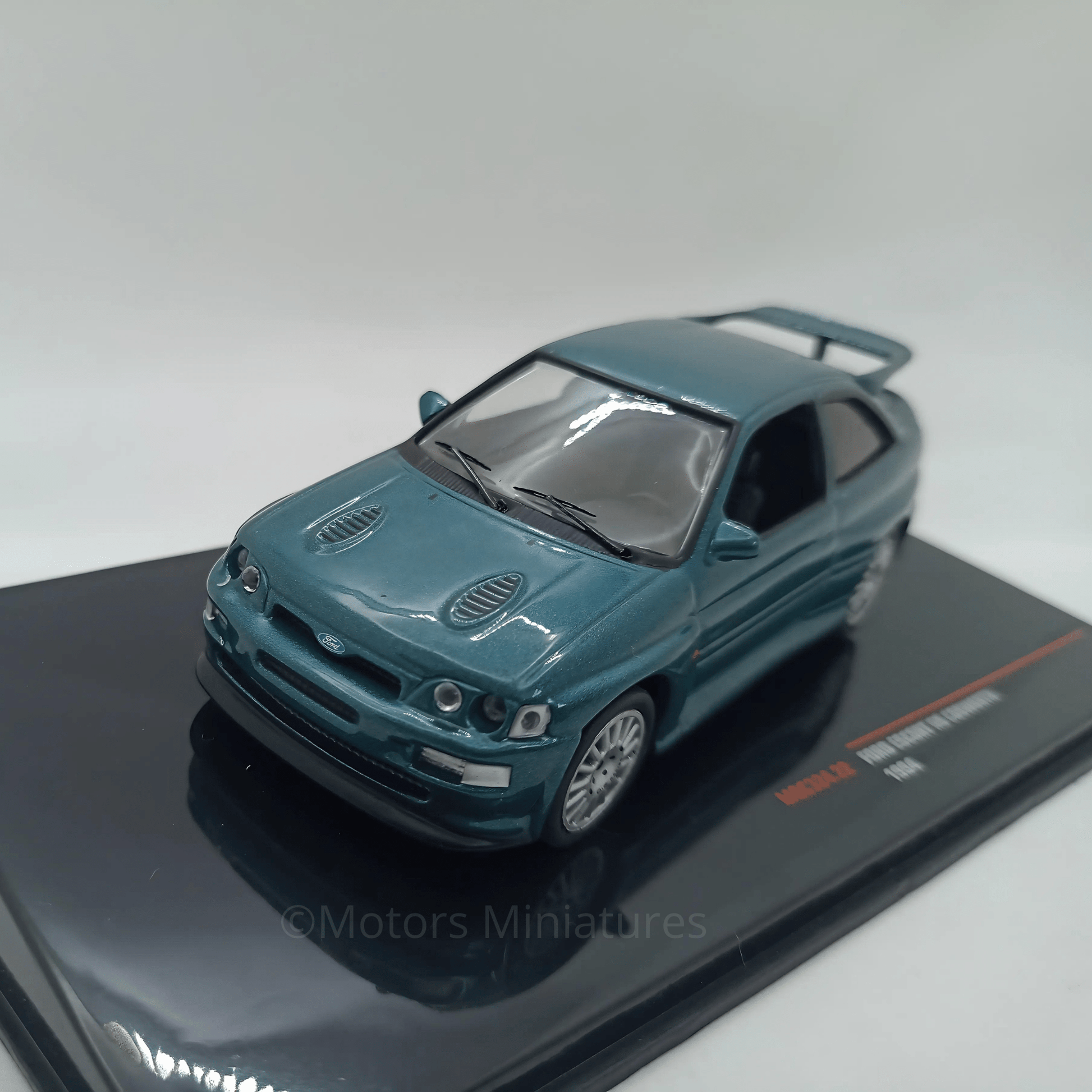 Ford Escort RS Cosworth 1994 Metallic Green Ixo Models 1/43 - MOC324.22