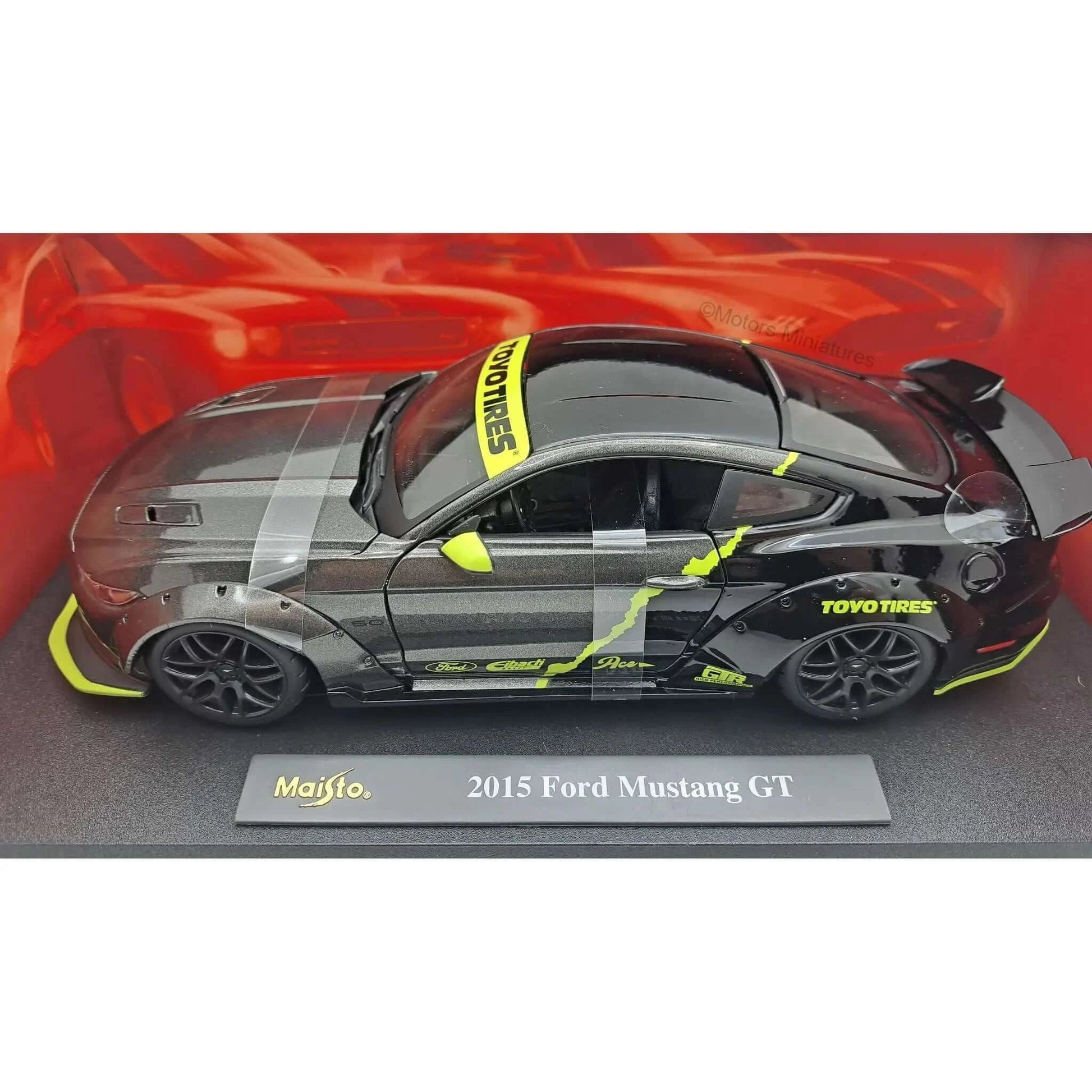 Ford Mustang GT 2015 Design Maisto 1/18 - mai32615