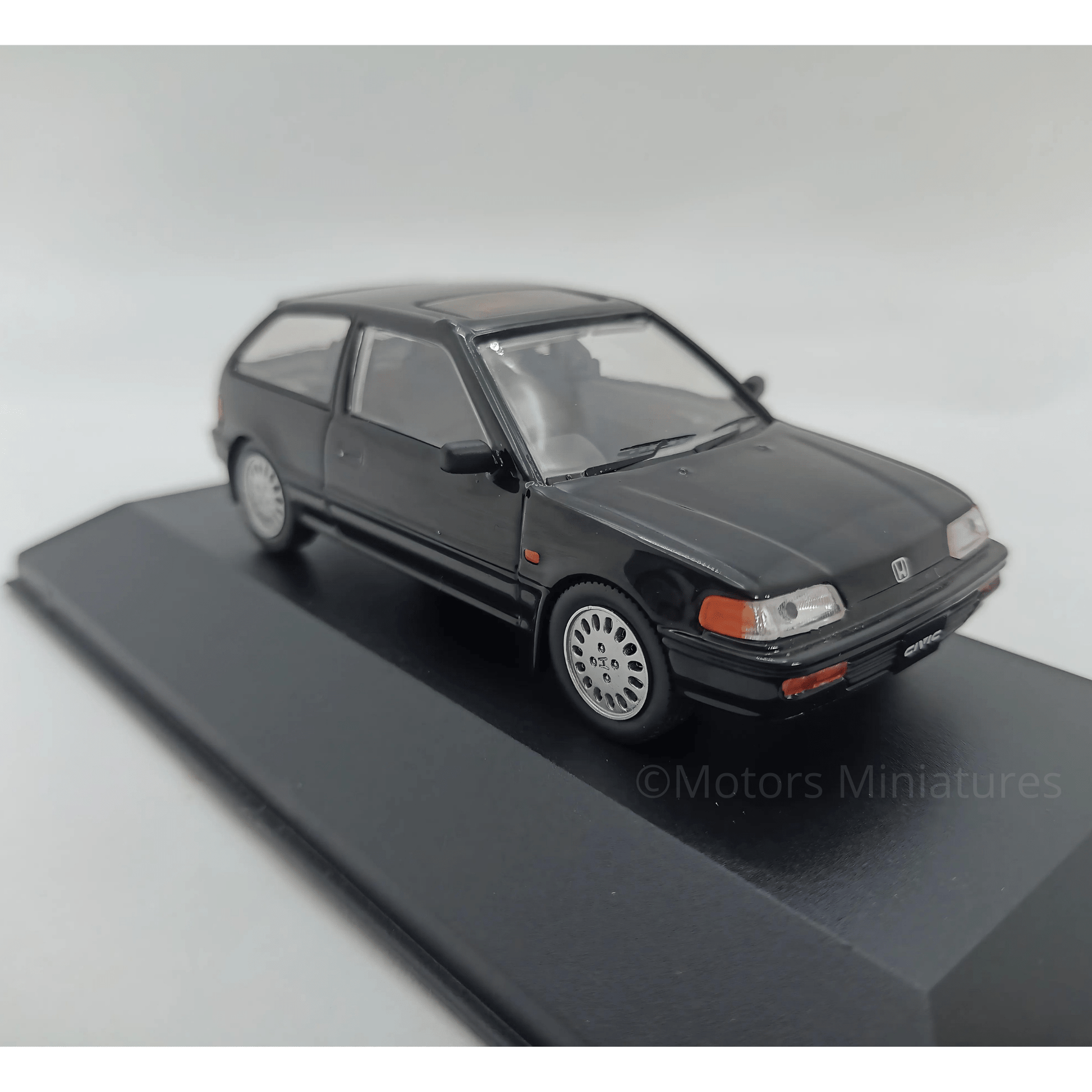 Honda Civic 1987 Noir RHD Triple9 1/43 - T9 - P10004