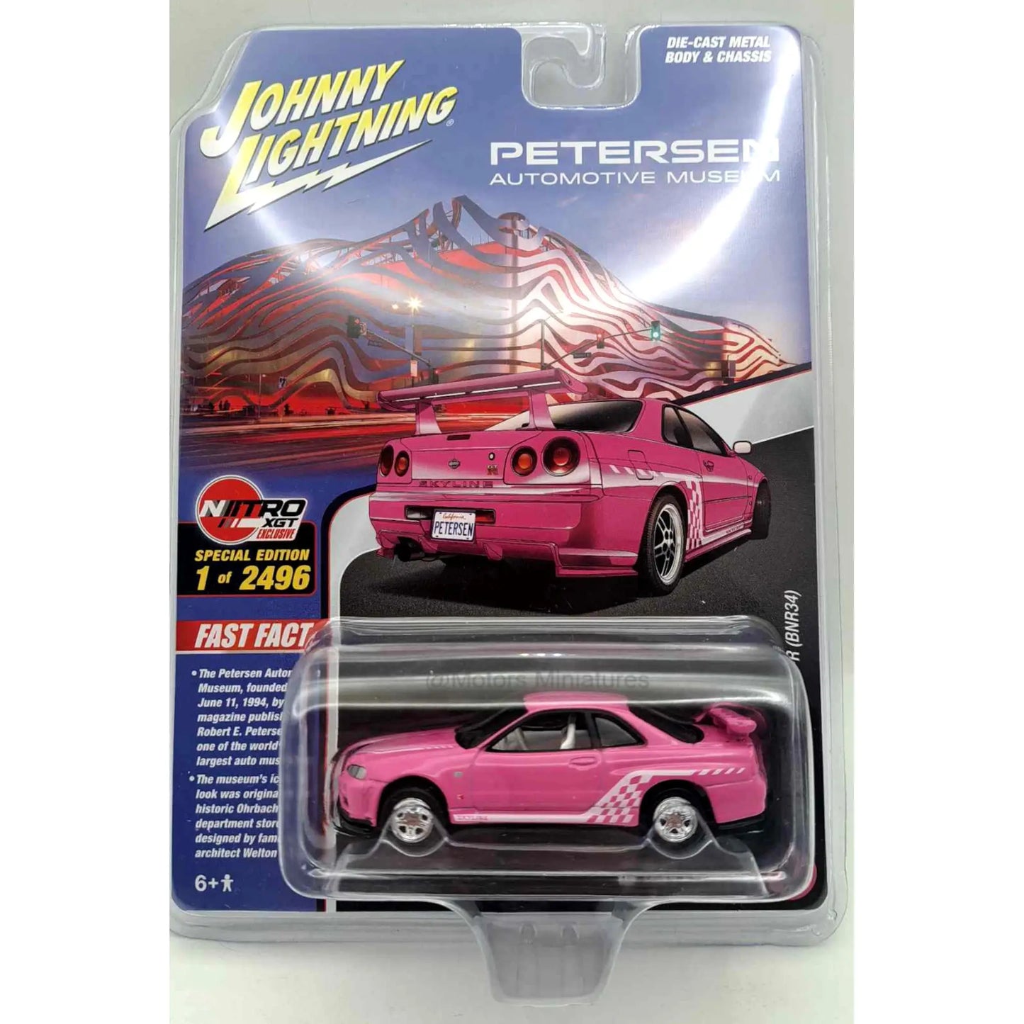 Nissan Skyline GT-R BNR34 2000 pink/white Johnny Lightning 1/64 | Motors Miniatures