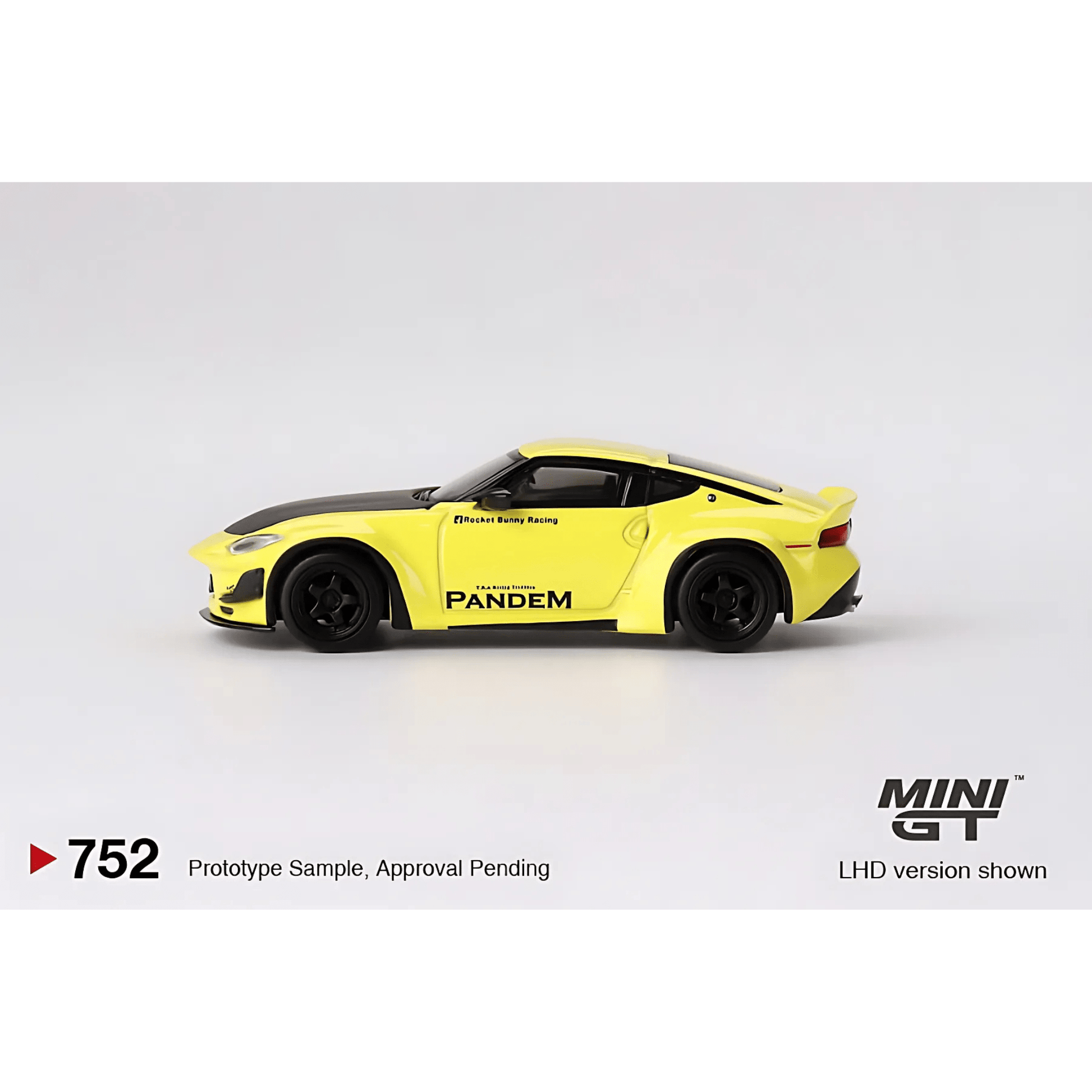 Nissan Z Pandem Ikazuchi Yellow LHD Mini GT 1/64 - MGT00752 - L