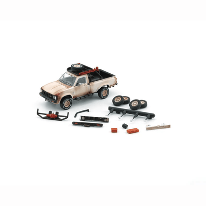 Toyota Hilux 1983 N60 N70 matte rusting white LHD with accessory BM Creations 1/64 - BM64B0359Lhd