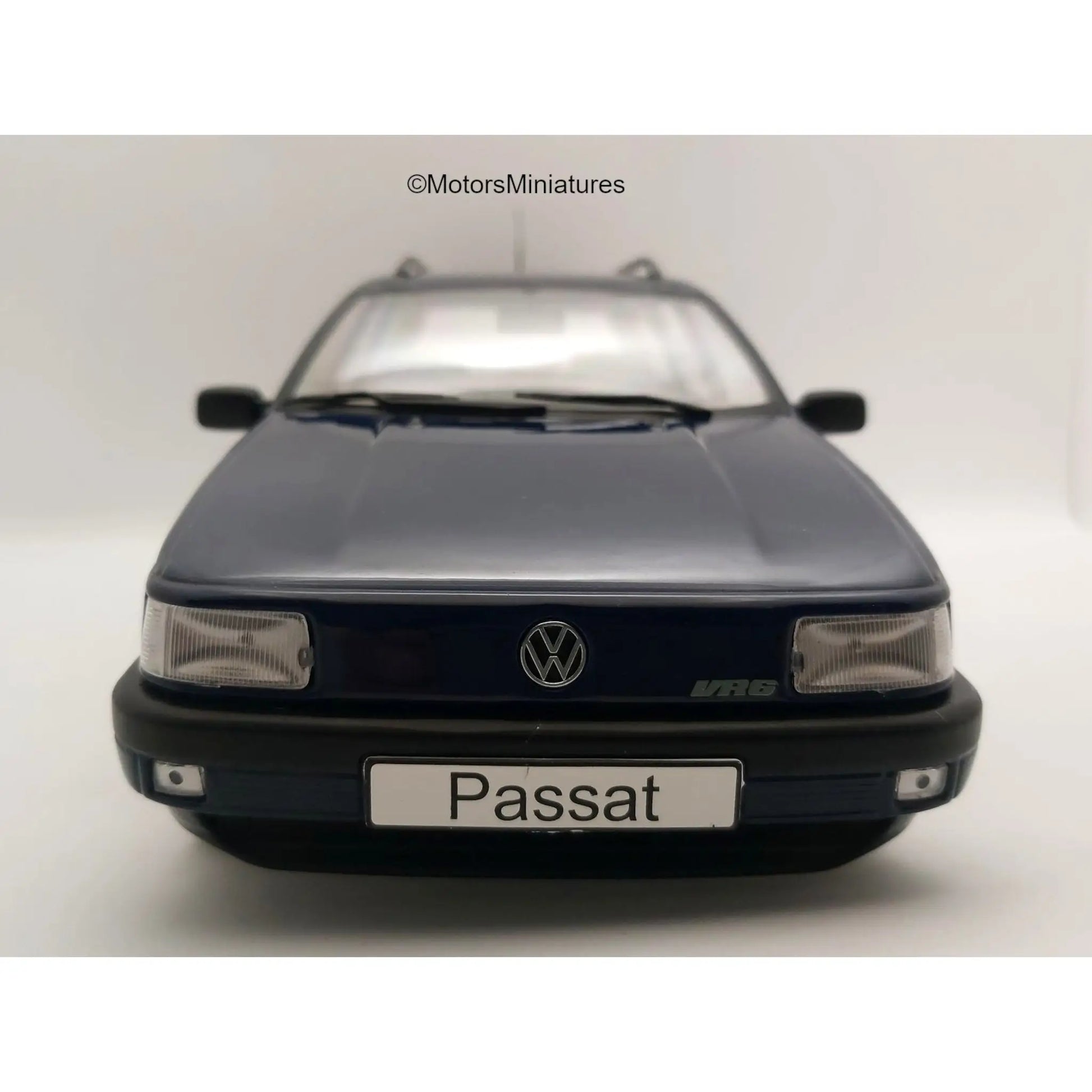 Volkswagen Passat B3 VR6 Variant 1988 KK-Scale 1/18 | Motors Miniatures